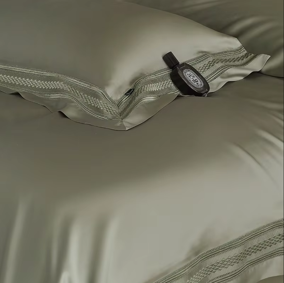 luxury linens  Eucalyptus Lyocell Cooling Bamboo Fiber Bedding Set - Green