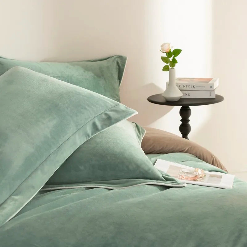 500TC Reversible Fluffy Microfiber Duvet Cover Set with Sheets and velvet textured Pillowcases