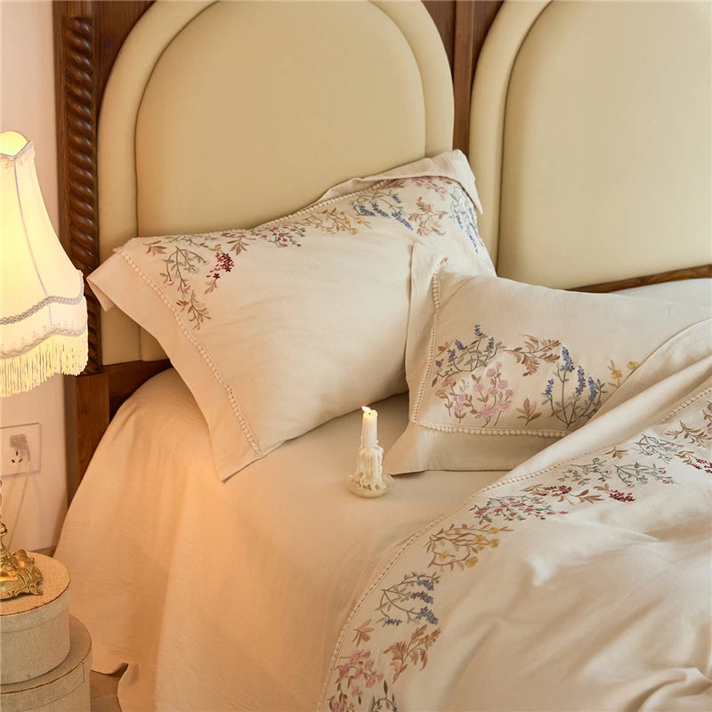 600TC Linen Cotton Blend floral  Soft Embroidery Bedding Set includes
sheets, duvet cover and pillowcases