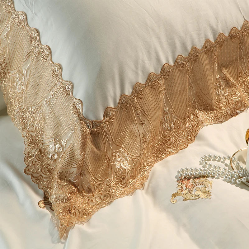 600TC Luxurious Embroidered vintage style white bedding set with golden sides