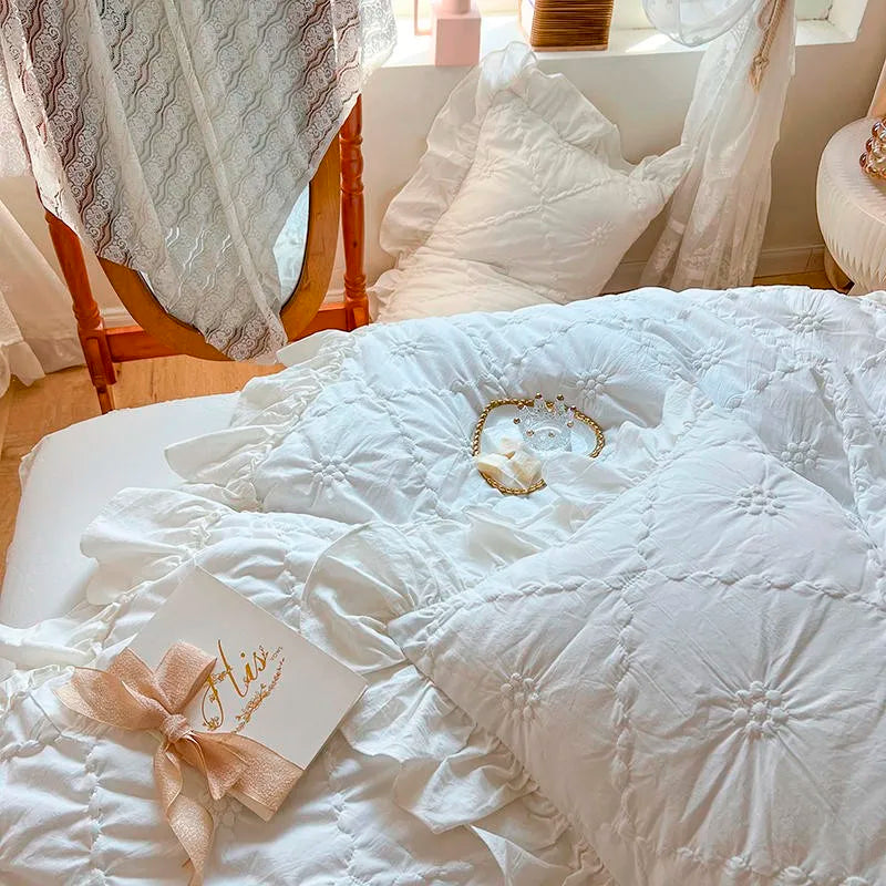 Best luxury bedding for summer Pinch Pleated Cotton Duvet Cover Set in White | Queen & King