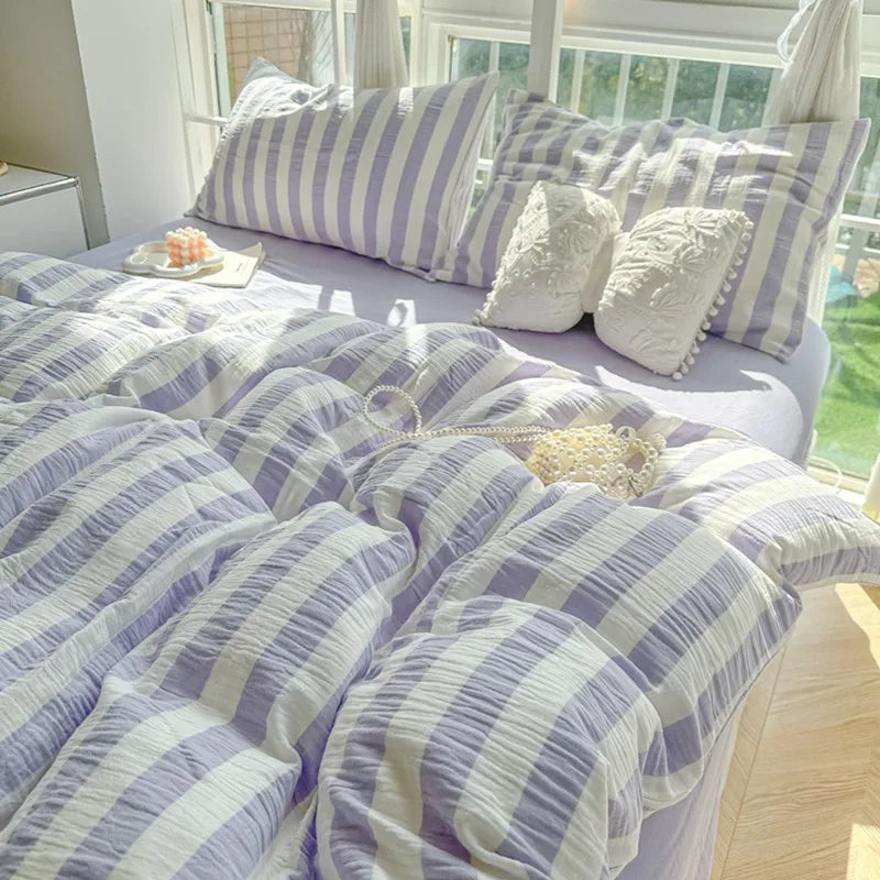 Classic luxury bedding Lightweight Luxury Striped Bedding Set - Purple