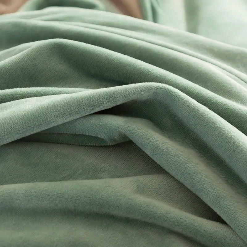 Flat and fitted sheets Close-up of Green velvet 500TC Reversible Fluffy Microfiber Duvet Cover