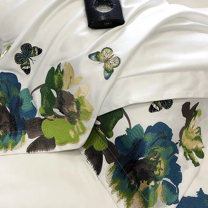 King and Queen 800TC Egyptian Cotton Floral White Bedding set includes Duvet Cover, flat or fitted Sheet and pillowcases