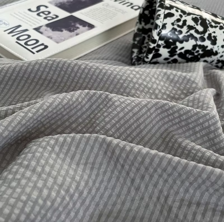 Luxury bedding Seersucker 3-Piece Duvet Cover Set – Microfiber - Gray