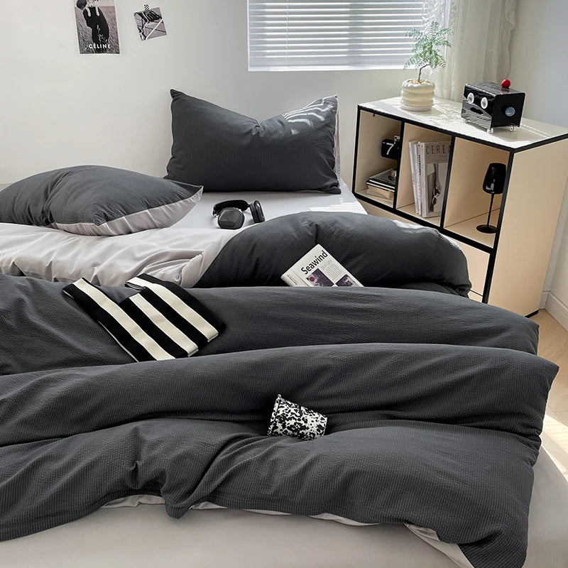 Premium bedding Seersucker 3-Piece Duvet Cover Set – Microfiber - Black