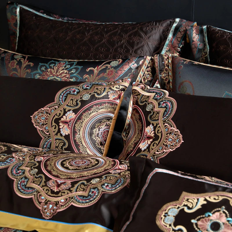 800TC Royal Black Jacquard Embroidered Bedding Set