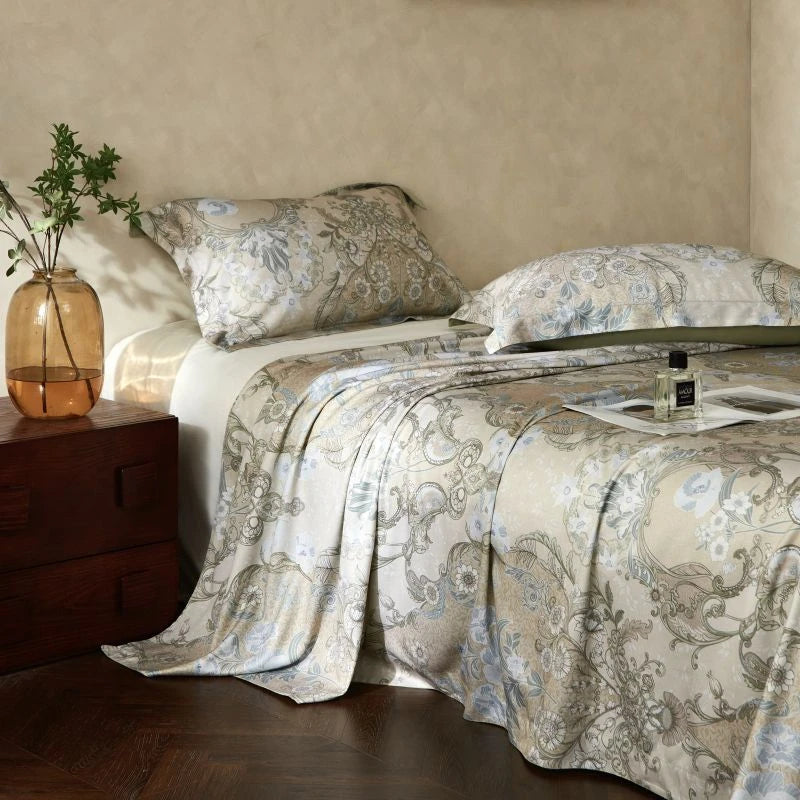 Vintage print bedsheet and pillowcase set 