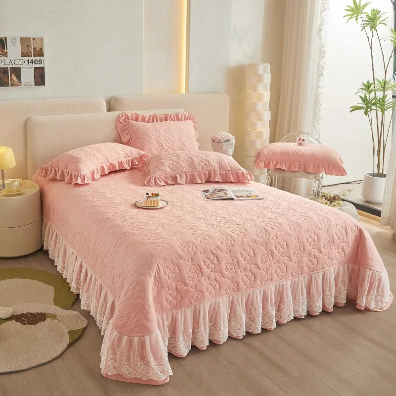 luxury Quilted Floral Embossed Lace Bedding Set - Pink