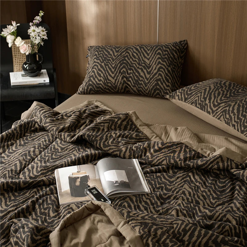 only blanket zig zag pattern 100% cotton at the happy ladies