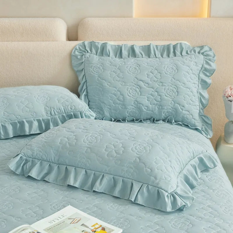 premium bed sheets Quilted Floral Embossed Lace Bedding Set - Blue