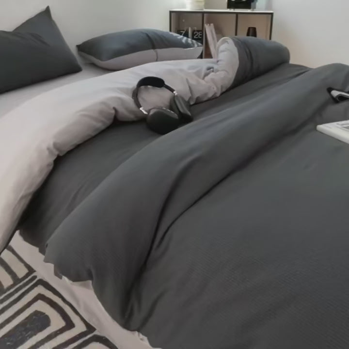 Silk bedding set Seersucker 3-Piece Duvet Cover Set – Microfiber - Black