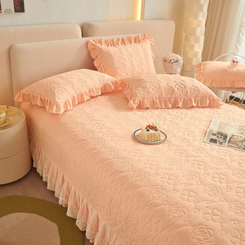 silk bed sheets Quilted Floral Embossed Lace Bedding Set - Peach
